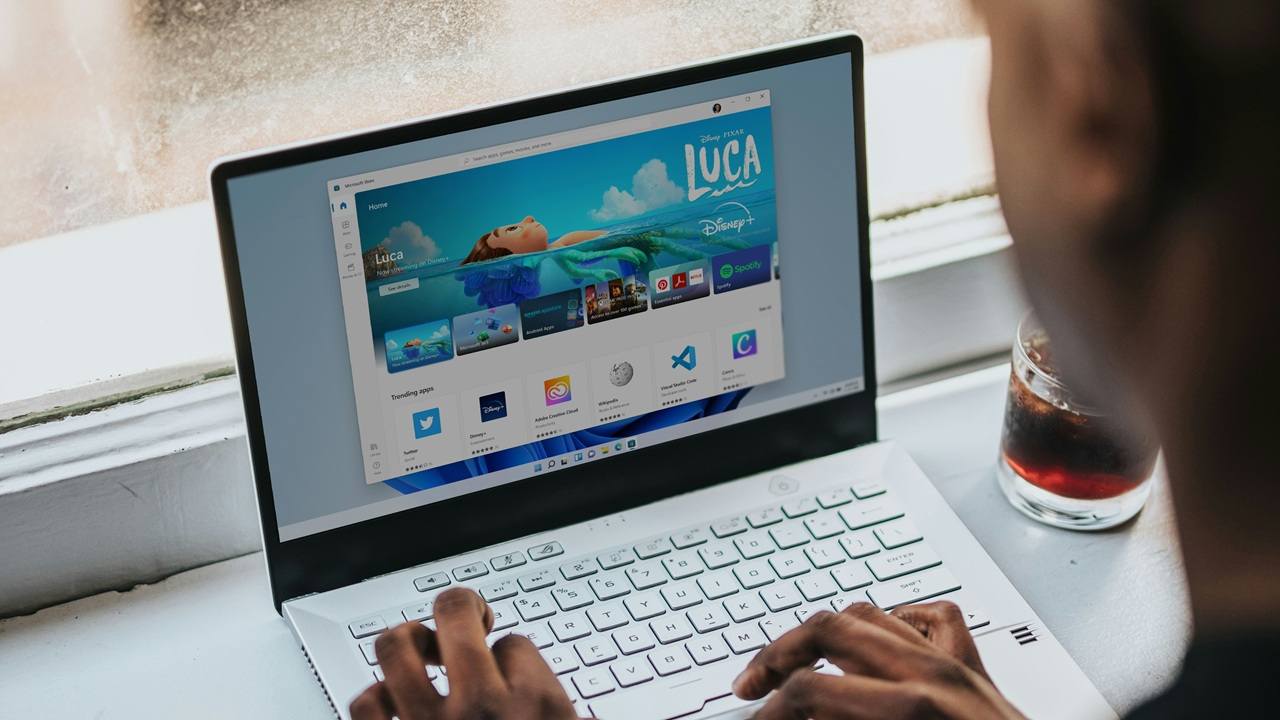 Featured image: Annoying details of Windows 11.