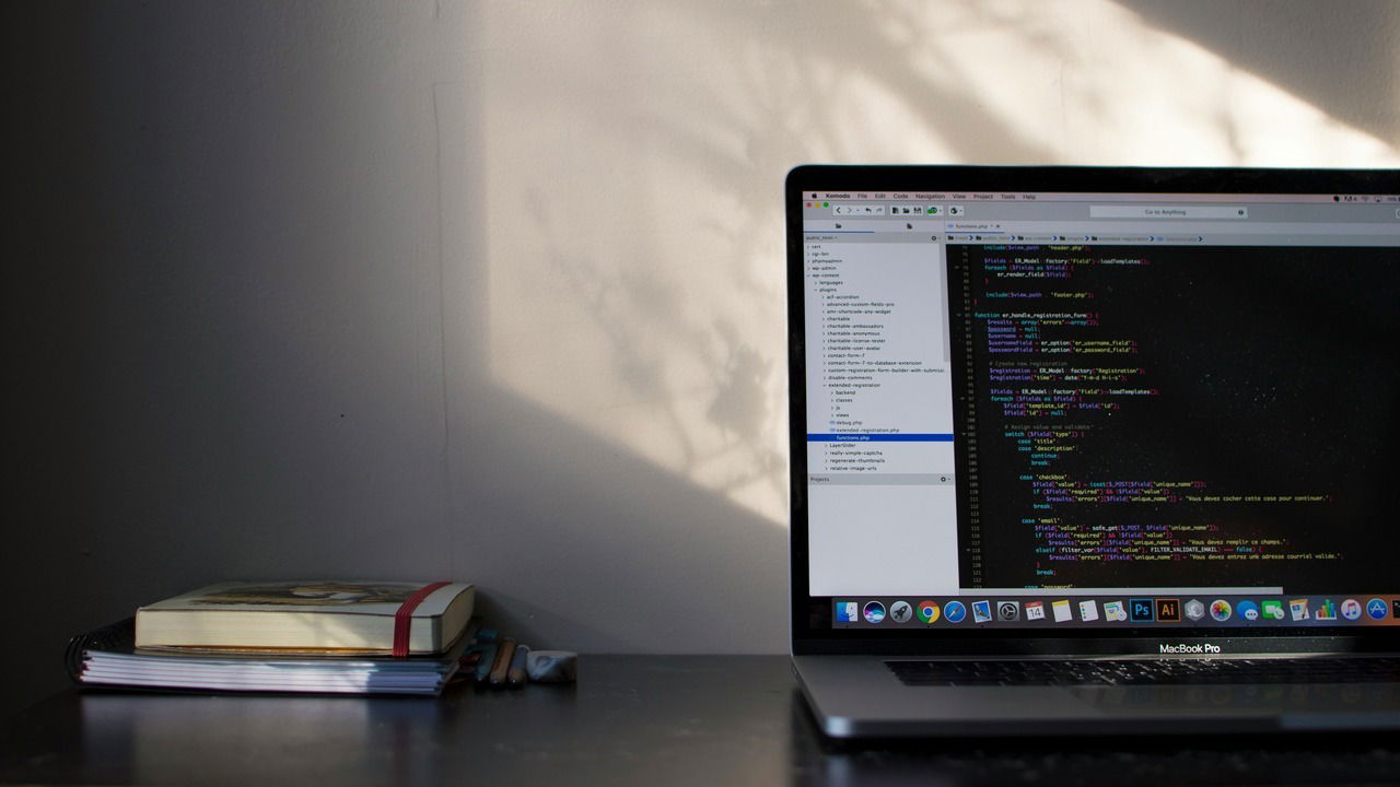 Beginner Guide To Using Linux Distro Feature Image