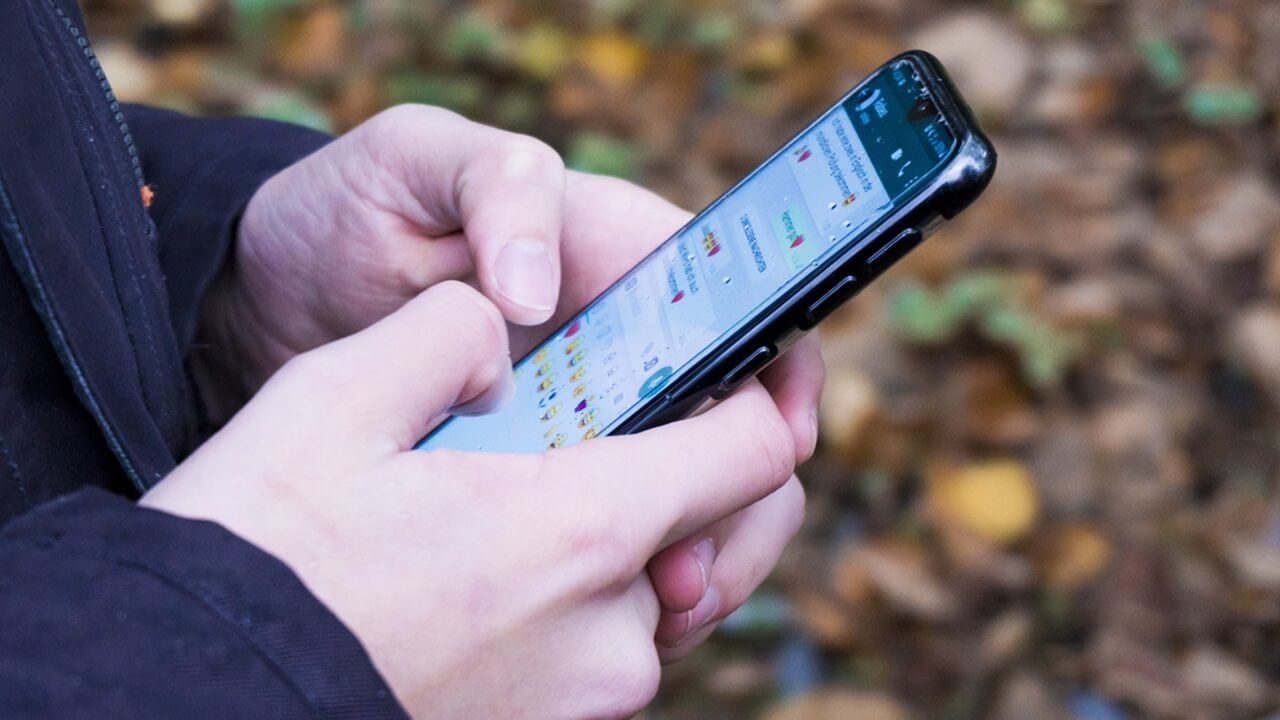 Find Someone Whatsapp Featured